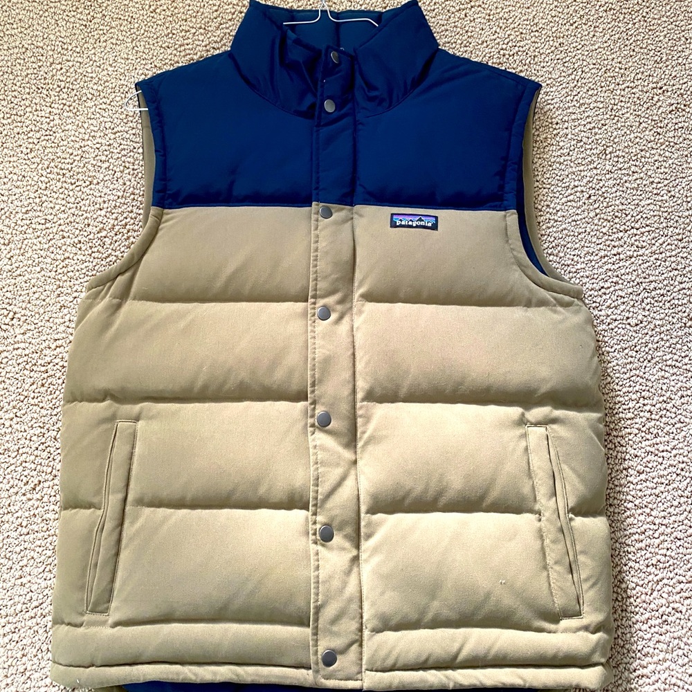 Men's Reversible Bivy Down Vest size medium